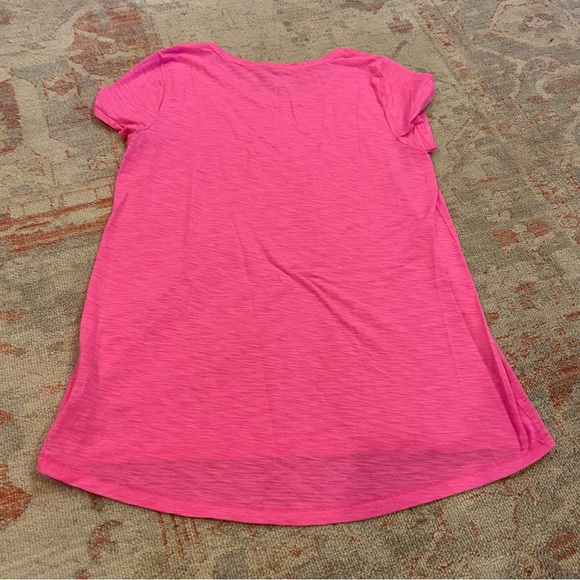 NWOT Lilly Pulitzer Etta Scoopneck Tee, Aura Pink T-Shirt, Small - Picture 4 of 5